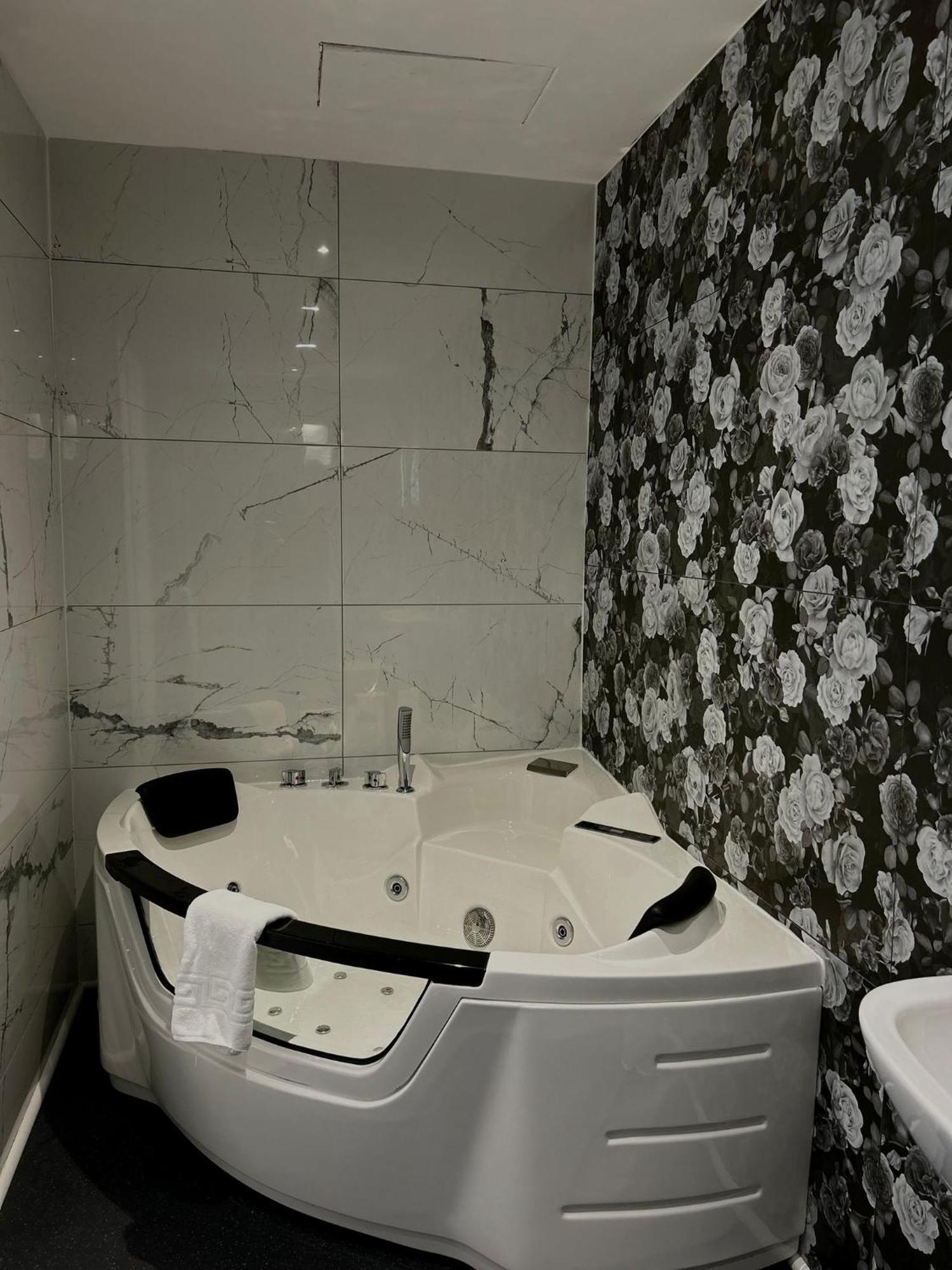 G Boutique Hotel พอร์ตสมัธ ภายนอก รูปภาพ