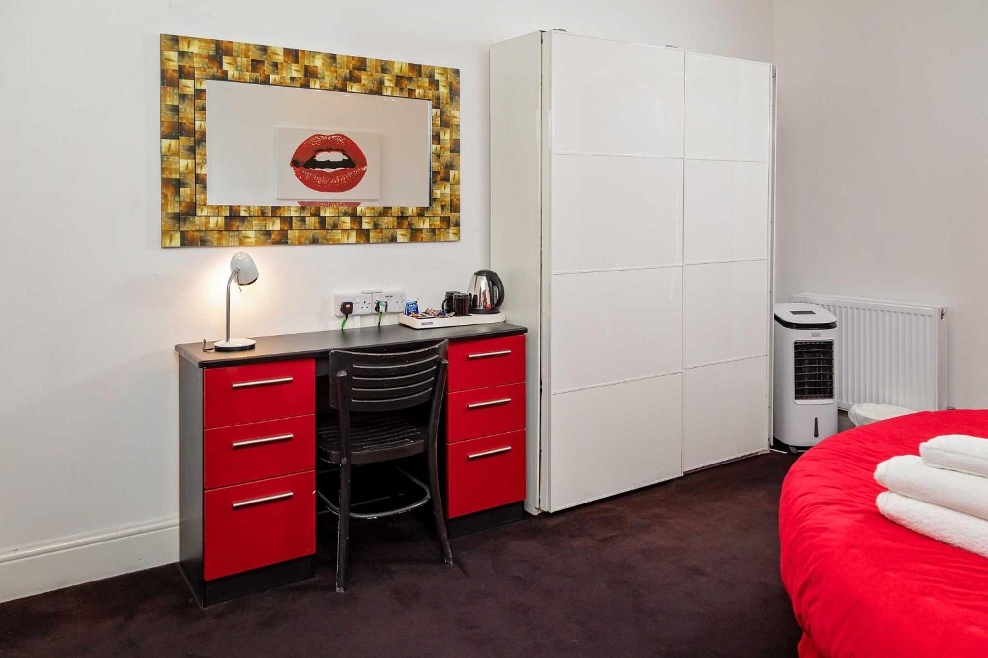 G Boutique Hotel พอร์ตสมัธ ภายนอก รูปภาพ